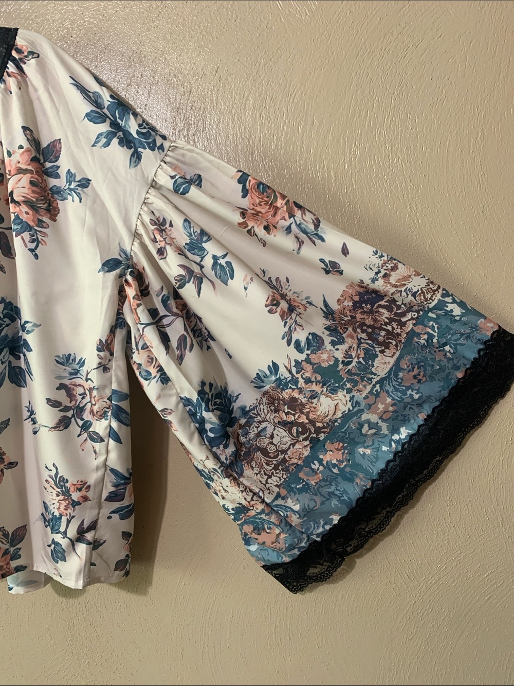 Floral Lace-Trim Peasant Blouse - size M Blue & Blush - Picture 4 of 4